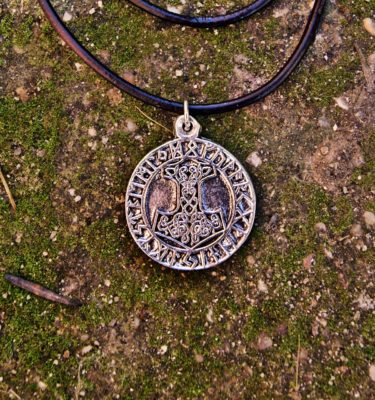 Colgante o llavero Mjolnir - Martillo de Thor